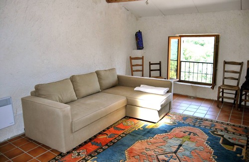 Saint-Martin-de-Castillon House | Provence House With Mountain and Country Views and Bistro Next Door