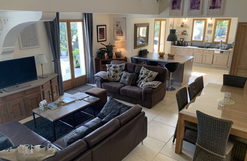 Le Thoronet House | PROVENCAL VILLA WITH STYLISH INTERIOR