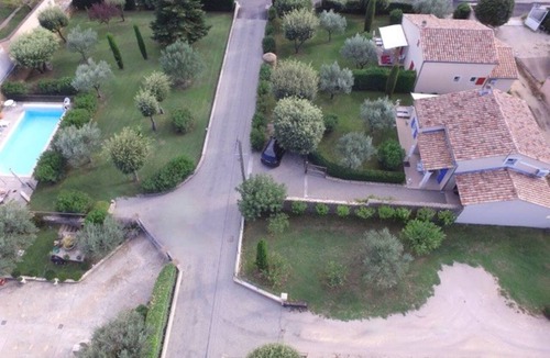 Grillon Villa | PROVENCE ALPES CÔTE D'AZUR PROX GRIGNAN GÎTE 3 *4/5 PEOPLE GARDEN- SWIMMING POOL