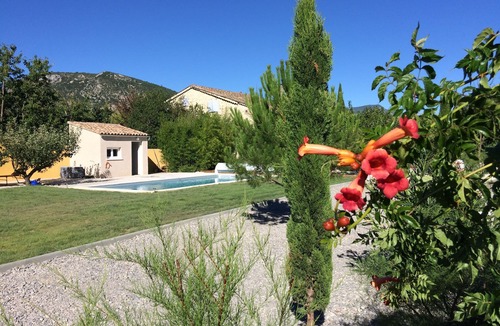 Condorcet House | PROVENCE (Drôme Provençale) Beautiful property near Nyons with large swimming pool