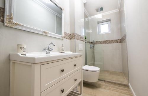 Arad Apartment | Provence