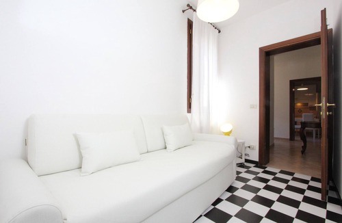 Cannaregio Apartment | Puccini Historical Center