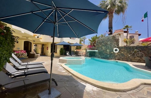 Playas de Rosarito Apartment | Puerto Nuevo Surf Casita Feliz 1 BR with pool