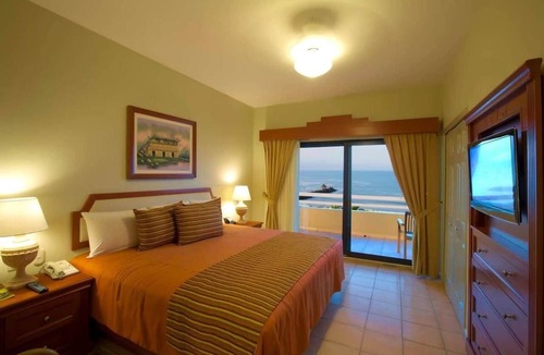Mexican Riviera-Pacific Coast Resort | PUERTO VALLARTA Beautiful and FUN resort for your family. 2 WKS AVAIL THRU 2025