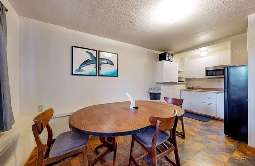 Grapeview House | Puget Sound Waterfront Home-WIFI, Kayaking, Partial A/C