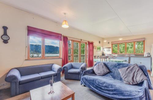 Linkwater House | Pukeko Cottage - Marlborough Sounds Retreat
