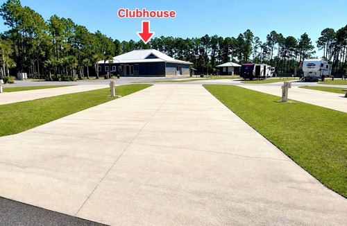 Oak RV Rental | Pull-thru RV Site #34 - Steps to Pool & Clubhouse
