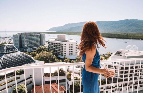 Cairns Central Business District Hotel | Pullman Cairns International
