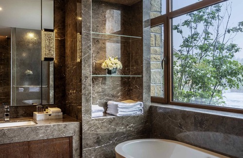 Songjianghe Hotel | Pullman Changbaishan Resort