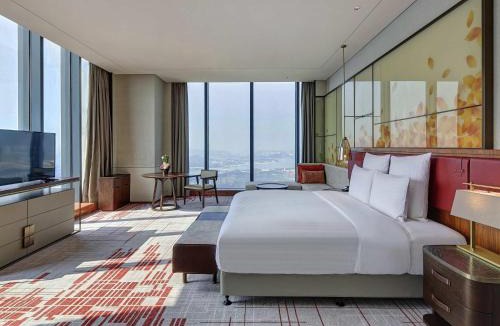 Huizhou Hotel | Pullman Huizhou Kaisa