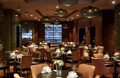 Bahcelievler Hotel | Pullman Istanbul Hotel & Convention Center