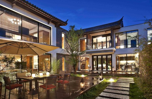 Shuhe Old Town Resort | Pullman Lijiang Resort and Spa