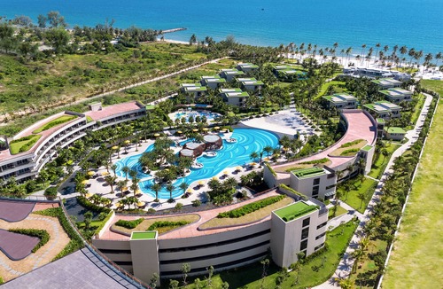 Duong To Resort | Pullman Phu Quoc Beach Resort