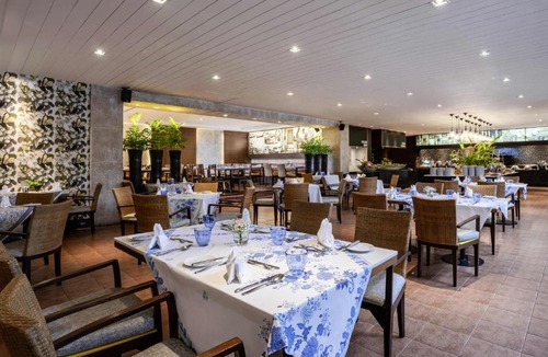 Karon Resort | Pullman Phuket Karon Beach Resort