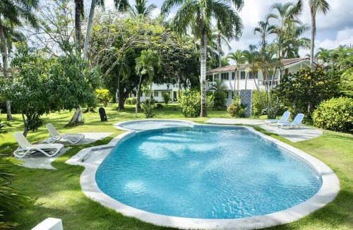 La Iglesia Apartment | Punta Poppy beach Apt 3 minutes walk Oasis Hotel