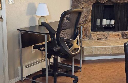 Sand Lake Apartment | Pup friendly Beautiful 2 Bedroom