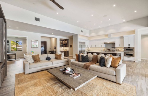 Magnesia Falls Cove House | Pura Vida Luxe Estate w/Pool, Spa & Pickleball!