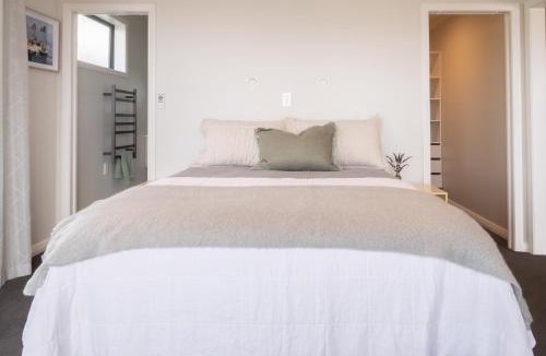Cooks Beach Villa | Purangi Views