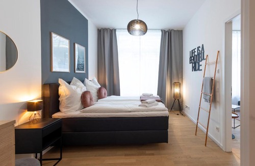 Friedrichshain-Kreuzberg Apartment | Pure Berlin Apartments - for up to 5 guests near Uber Arena, central, stylish