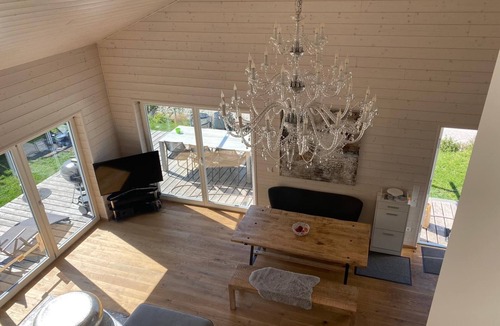 Kinding House | Pure nature - vacation home 62/wooden chalet with 3 bedrooms in Altmühltal