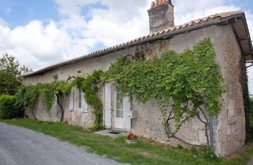 Bouteilles-Saint-Sebastien House | Pure Tranquility - a beautiful place to relax and explore the countryside