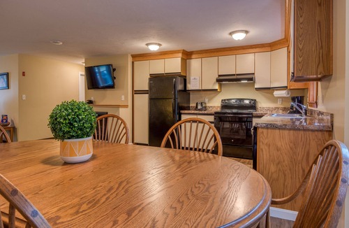 East Madison Hotel | Purity Spring Resort