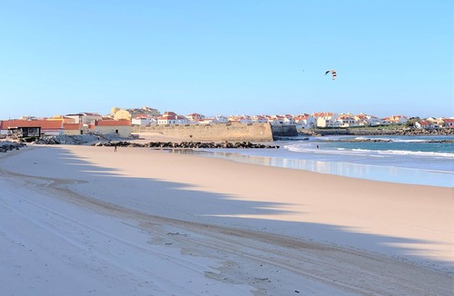 Peniche de Cima Apartment | Purple Studio 100 meters from Peniche Beach