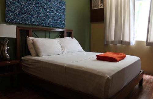 Paranaque Bed & Breakfast | Purple Tree Bed & Breakfast