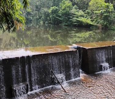 Hosdurg Apartment | Puzhayoram Reverside Resort Near Ranipuram
