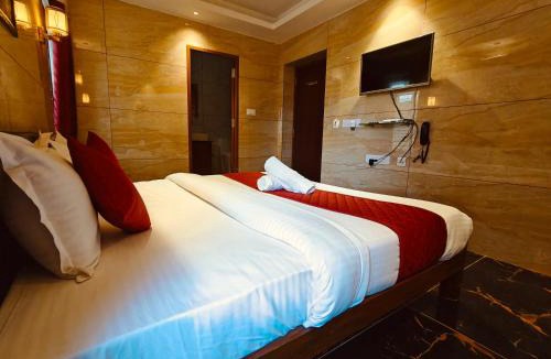 Kuilapalayam Hotel | PV Tower
