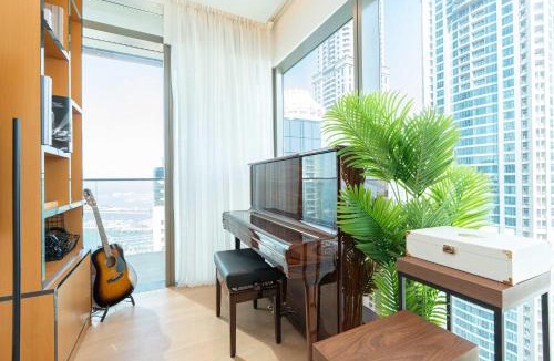 Dubai Marina Apartment | PVH - Marina Gate 2 - Harmonious 2BR with Sea View