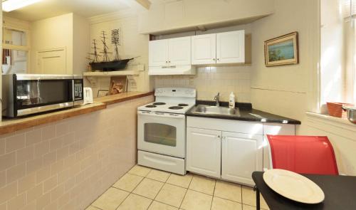 Longwood Apartment | Pvt Room,Shared Bath, Fenway, Longwood Medical