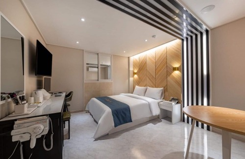 Anyang Hotel | Pyeongchon Zzam