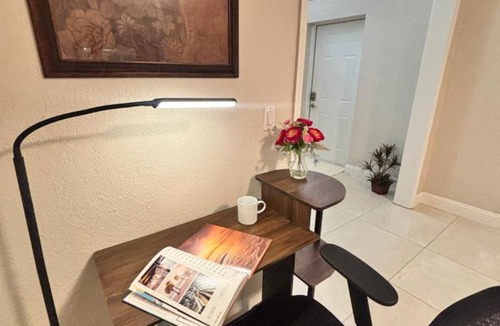 Tampa Apartment | Pyramid Studio + free parking&wifi/5%off