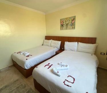 An-Nuzhah Hotel | Pyramids hotel& free pick-up