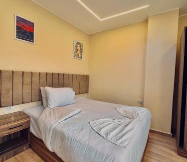 An-Nuzhah Hotel | Pyramids hotel& free pick-up