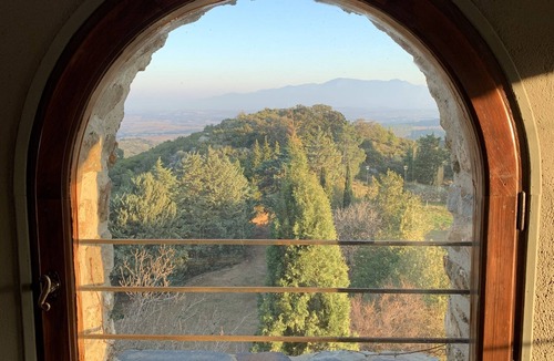 Castelnou House | Pyrenean Paradise - Stunning 10 Bedroom House - Sleeps 23+