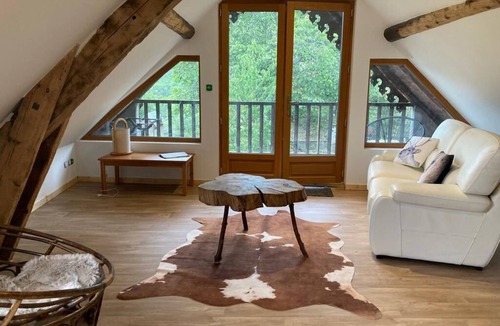 Cathervielle Ski Chalet | Pyrenean stone chalet 10 minutes from the ski slopes, ideal for hiking.