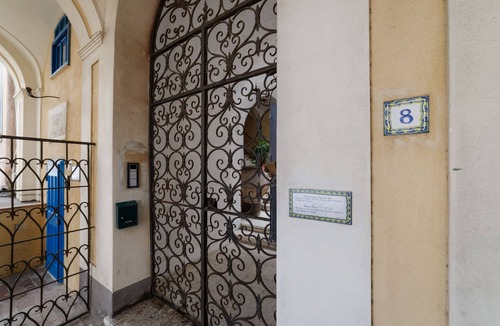 Capri Apartment | Qasar Luxury Suite in Capri's Piazzetta