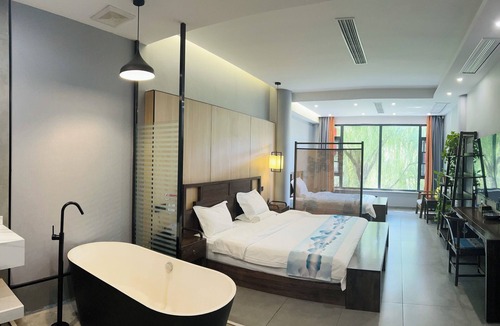 Chanhe Hui District Bed & Breakfast | Qichi Waterfront B&B Hotel