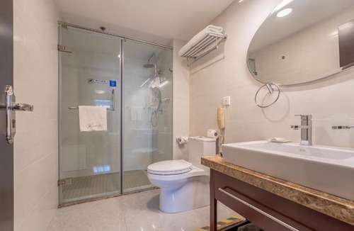 Qingdao City Center Hotel | Qingdao Housing International Hotel