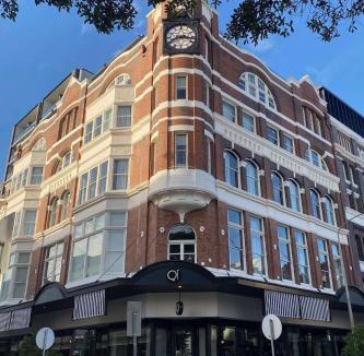 Newcastle Hotel | QT Newcastle