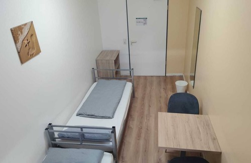 Trudering-Riem Hostel | Quad room-Shared Bathroom