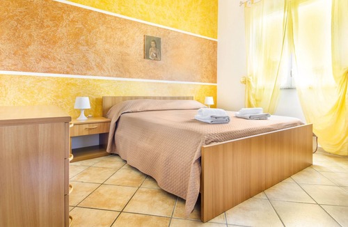 Campofelice di Roccella Apartment | Quadruple Room with Balcony 1st floor via S.Cipolla 3