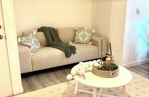 Grimsby Apartment | Quaint 1 bedroom Suite downtown Grimsby
