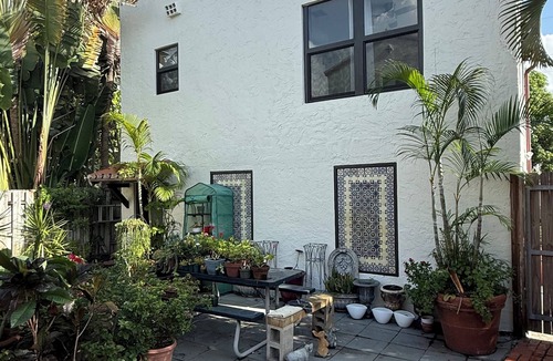 Old Northwood Cottage | Quaint 2-bedroom cottage in the Historic Northwood District of West Palm Beach