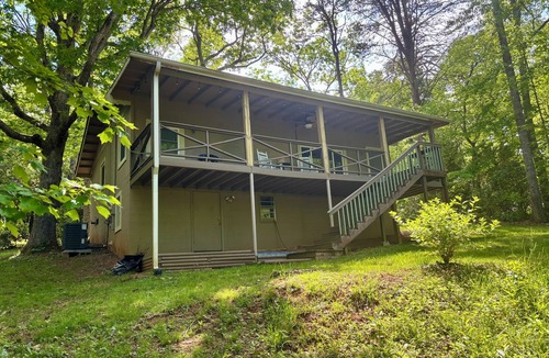Franklin House | Quaint 2-bedroom, 1-bath house in charming Cowee Valley Franklin NC