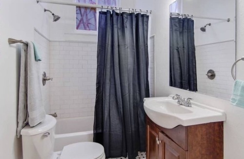Faubourg Livaudais House | Quaint 2Bd Steps From the St. Charles Streetcar