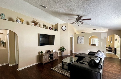 Wesley Chapel South House | Quaint and Cozy Family Home in Wesley Chapel **Sanitized!**