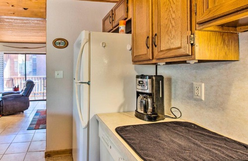 Angel Fire Apartment | Quaint Angel Fire Condo - Walk to Ski Lift!
